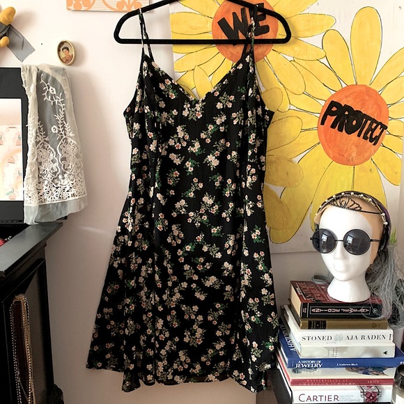 City Chic Pretty Daisy Dress Fit and Flare 16 NWT - Picture 1 of 6